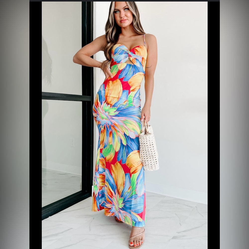 Never worn maxi floral dress 🌸